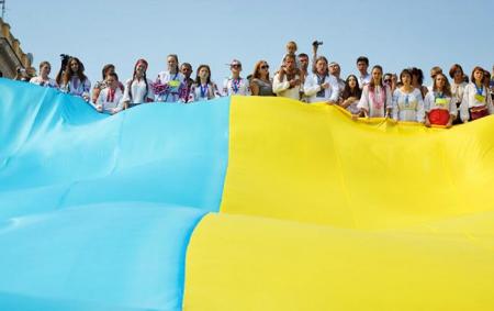 Более 70% украинцев считают, что страна движется в неправильном направлении