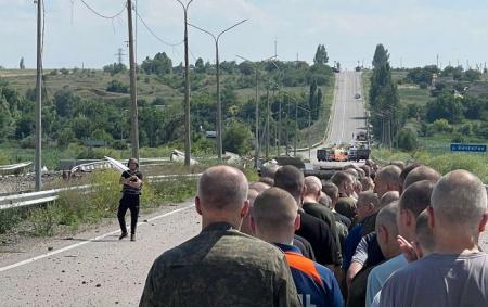 Шкодить обміну. Українців просять не публікувати фото військових у полоні РФ