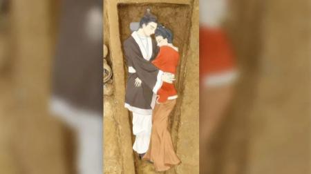 Вечные объятия: В Китае нашли древнюю могилу с влюбленной парой