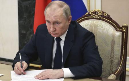 Путін відмовився від свого газового ультиматуму під тиском Заходу: прийматиме оплату в євро та доларах