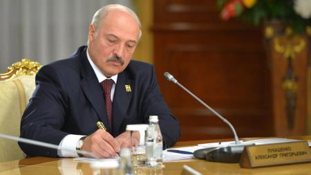 Лукашенко сменил военную верхушку Белоруссии