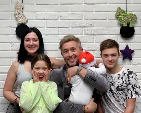 Снежана Бабкина, Тоня Матвиенко и Андре Тан рассказали об особых объятиях в их жизни