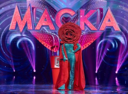 Спокусливій Троянді стало зле на сцені шоу «МАСКА»