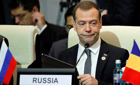 Медведев 7 мая уйдет в отставку вместе с правительством РФ