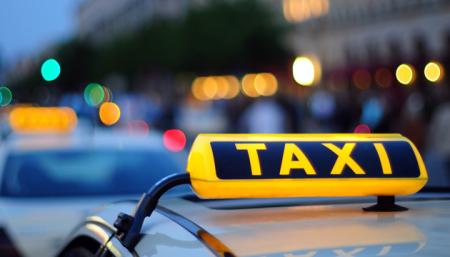 Антимонопольный комитет проверит цены на столичное такси