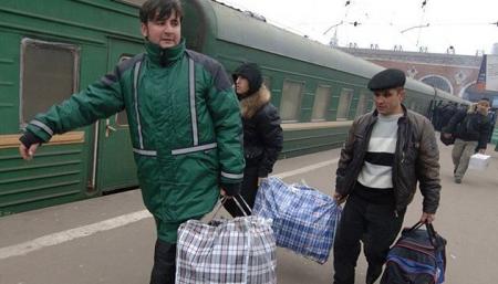 Українці стали менше їздити на заробітки в Росію