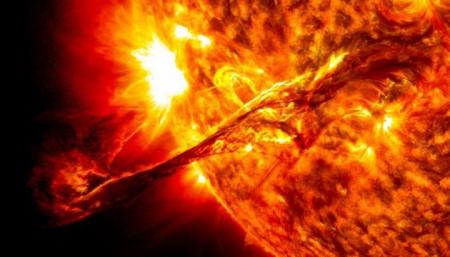На Солнце произошла самая мощная вспышка в этом году 