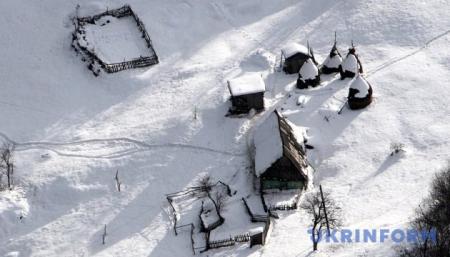 В Карпатах на днях может намести до 30 сантиметров снега