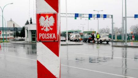 Вид на жительство в Польше имеют 277 тысяч украинцев
