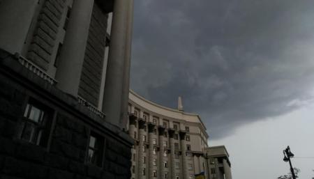 Киеву прогнозируют грозу и ветер до 20 м/с