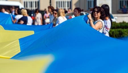 Менее 20% украинцев доверяют политическим партиям