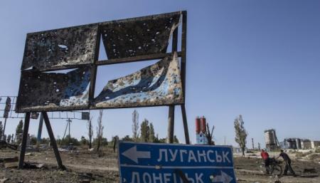 Более 60% украинцев считают, что войну на Донбассе начала Россия