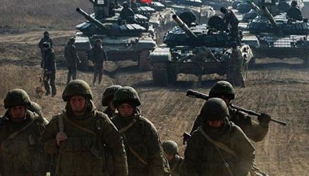Россия увеличивает ударную группировку вокруг Украины - разведка