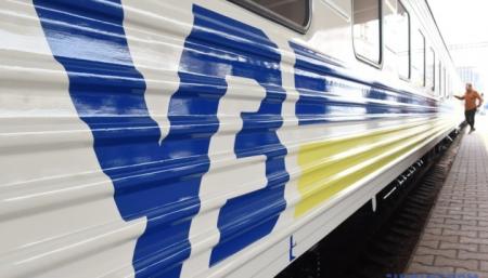Постраждала від нападу у потязі «Київ - Маріуполь» отримає 100 тисяч компенсації від Укрзалізниці
