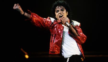 Майкл Джексон возглавил список самых высокооплачиваемых знаменитостей, которые умерли