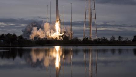 NASA успешно запустило к МКС украино-американскую ракету Antares