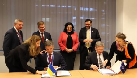 Украина и НАТО подписали соглашение об утилизации боеприпасов