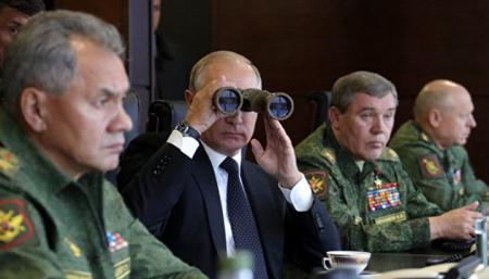 Путин может стать премьером РФ с “расширенными полномочиями” - СМИ