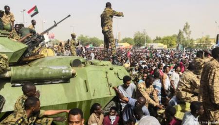 Военный переворот в Судане: протестующие озвучили список требований