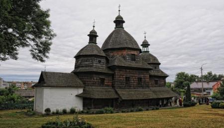 На Львовщине во время реставрации церкви-памятника ЮНЕСКО нашли крипту