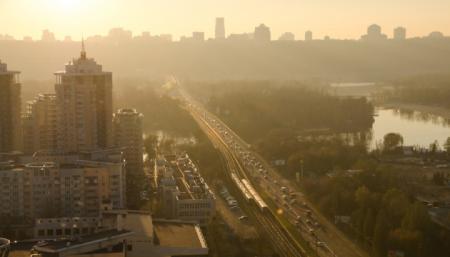 Грязный воздух в Киеве: Генплан предлагает сделать заводы “чище”