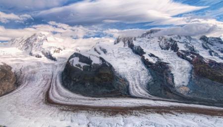 В ледниках Тибета ученые нашли 28 вирусов, неизвестных науке