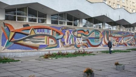 Львовская фреска-аквариум: застройщик обещает восстановить мозаику