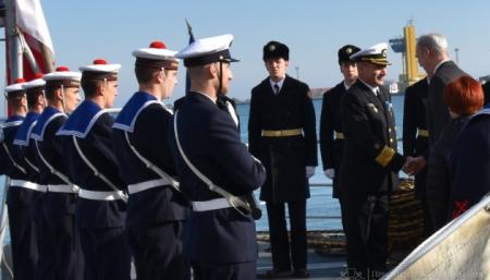 Макрон наградил командующего ВМС Украины орденом “За заслуги”
