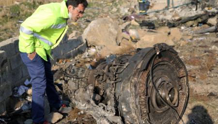 Украинские эксперты в Иране не подтверждают зачистку места крушения самолета бульдозером