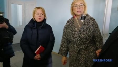 Украина должна выдать паспорта более 5 тысячам детей-сирот из Крыма - Денисова