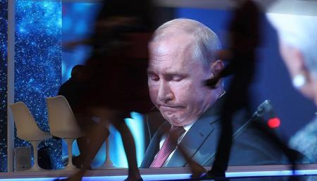 Путин запускает массовую вакцинацию незавершенным российским «Спутником V»