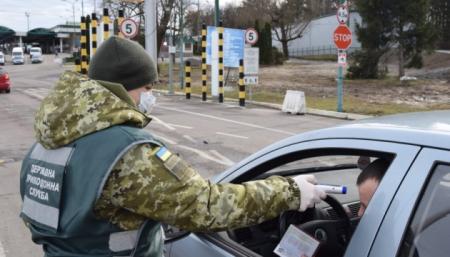 Украина может запретить въезд иностранцам и транспорта из стран, где “свирепствует” коронавирус