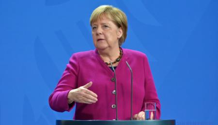 Меркель призывает немцев не относиться легкомысленно к коронавирусу