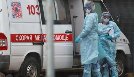 В России за сутки выявили почти 9 тысяч больных с коронавирусом