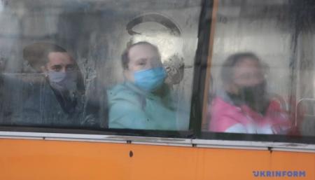 Общественному транспорту в Киеве разрешили брать больше пассажиров