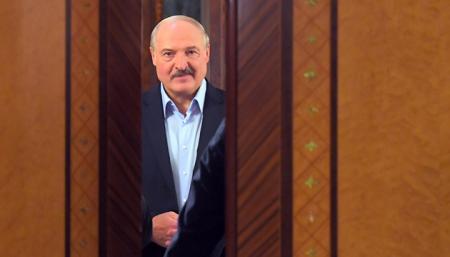 Ректор университета Шевченко предлагает забрать у Лукашенко звание почетного доктора