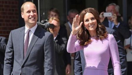 Британская королевская семья показала новые фото принца Джорджа