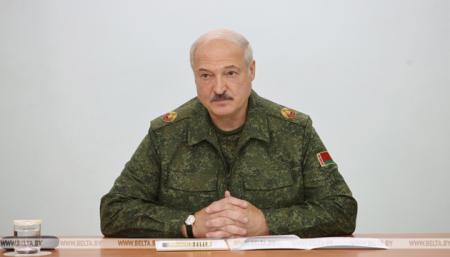 Лукашенко заявил, что привел армию в полную боевую готовность впервые за 25 лет
