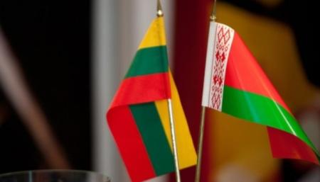 Литва стала мишенью для нелегальной миграции из Беларуси - комитет Сейма