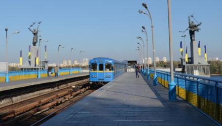 Киев пока не будет останавливать общественный транспорт