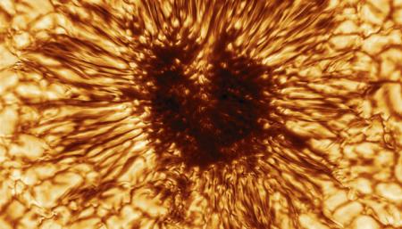 Астрономы сделали самый детальный снимок пятна на Солнце