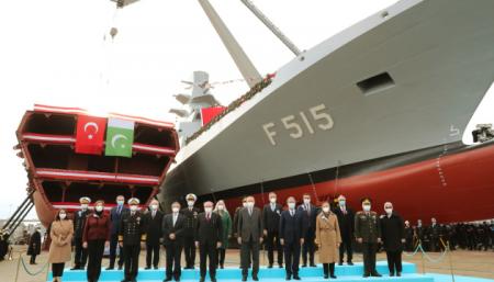 В Турции спустили на воду первый отечественный фрегат