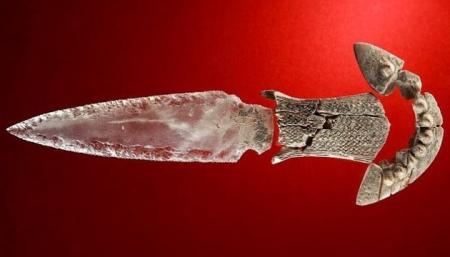 В Испании нашли хрустальный кинжал, которому 5 тысяч лет
