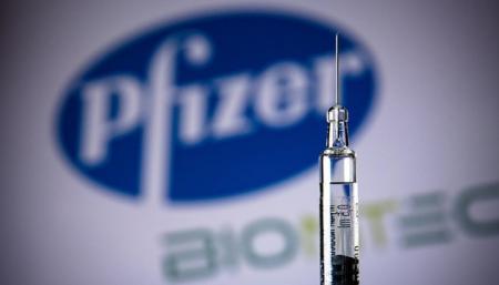 В Pfizer заявляют, что бедные страны не хотят закупать вакцину компании