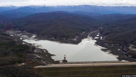«Министерство ЖКХ» Крыма заявляет, что два водохранилища полуострова полностью истощены
