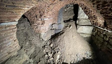 В Турции во время раскопок во дворце Топкапы нашли галерею римского периода