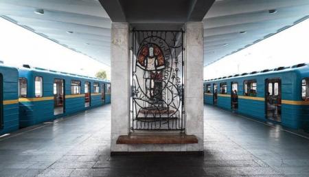 Київське метро скорочує інтервал руху та пустить поїзди до «Лісової»