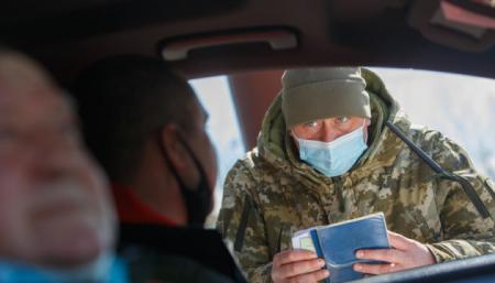 Україна на місяць дозволить транзит для автомобілів із придністровськими номерами