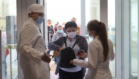 В Україні від коронавірусу вакцинувались 56% освітян