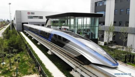 В Китае создали поезд на магнитной подушке, который разгоняется до 600 км/ч